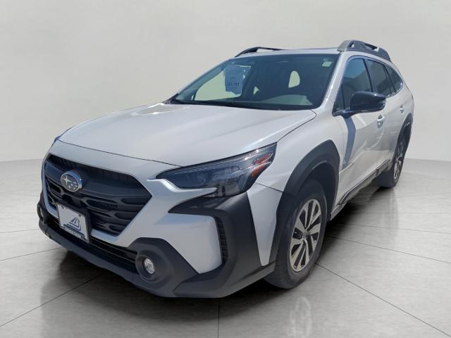 2025 Subaru Outback Vehicle Photo in Green Bay, WI 54304