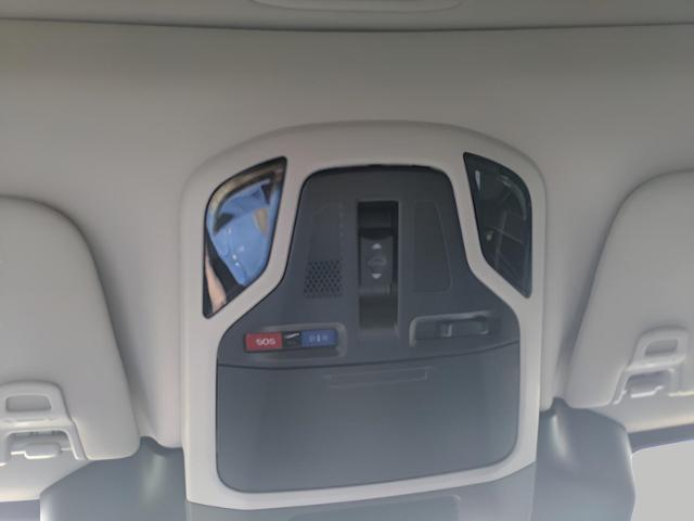 2025 Subaru Outback Vehicle Photo in Green Bay, WI 54304