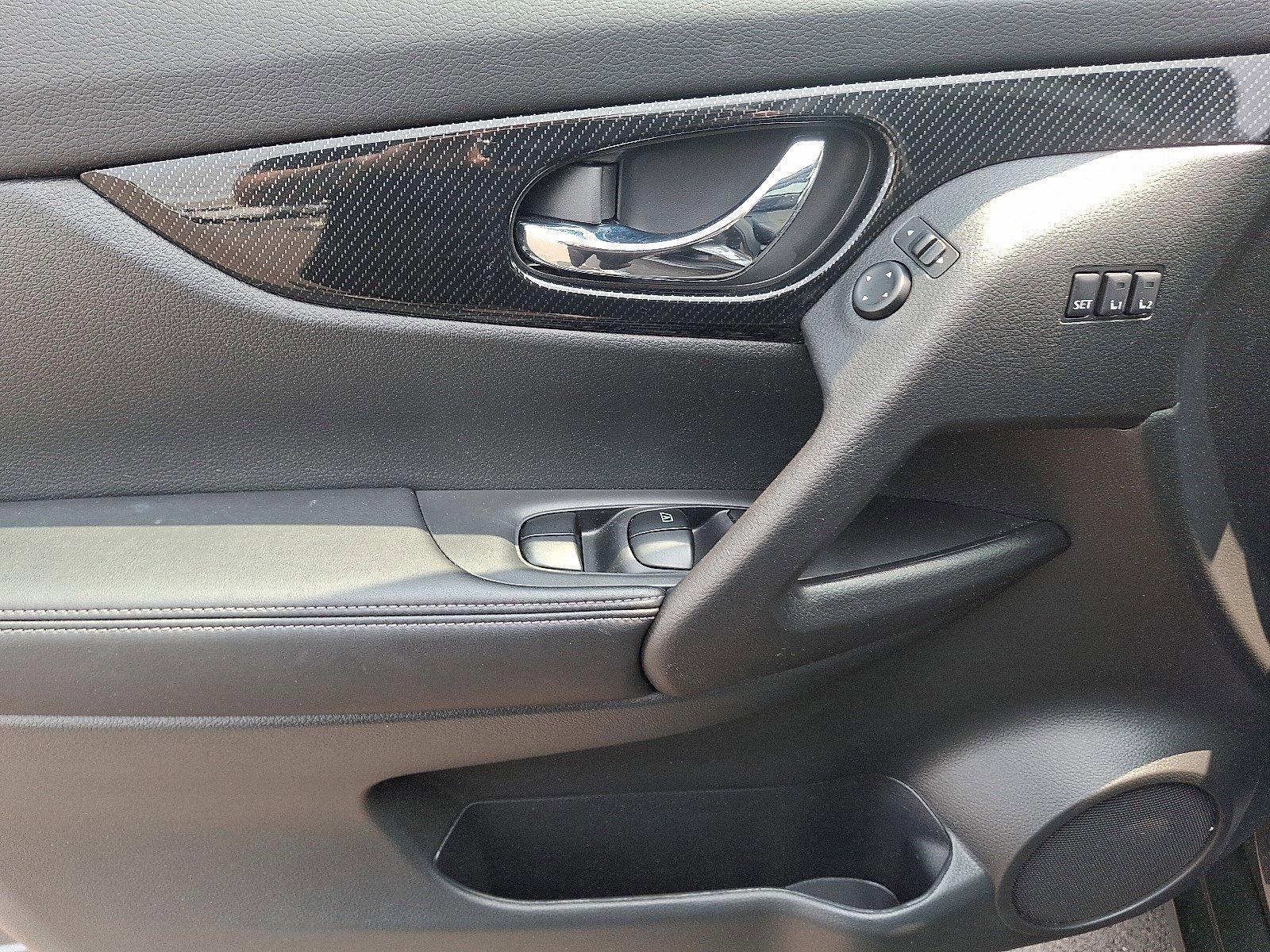 2017 Nissan Rogue Vehicle Photo in Harrisburg, PA 17111
