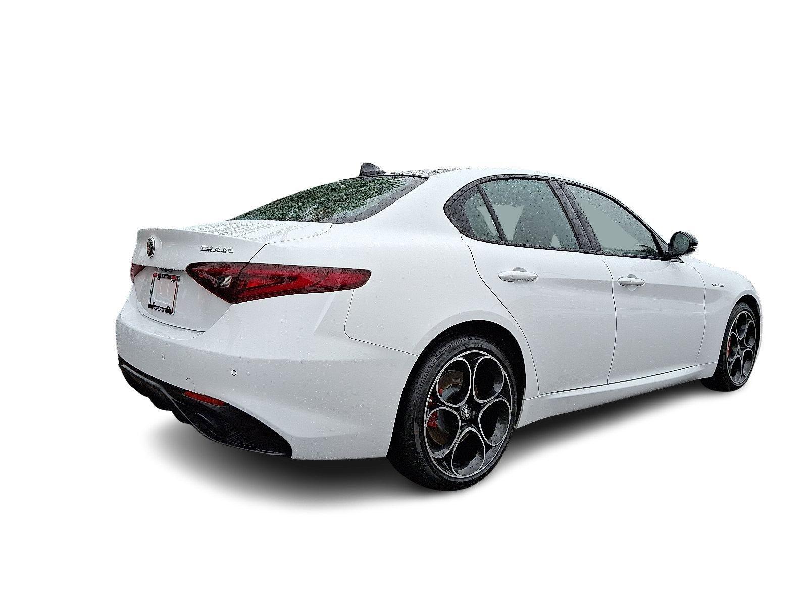 2022 Alfa Romeo Giulia Vehicle Photo in Willow Grove, PA 19090