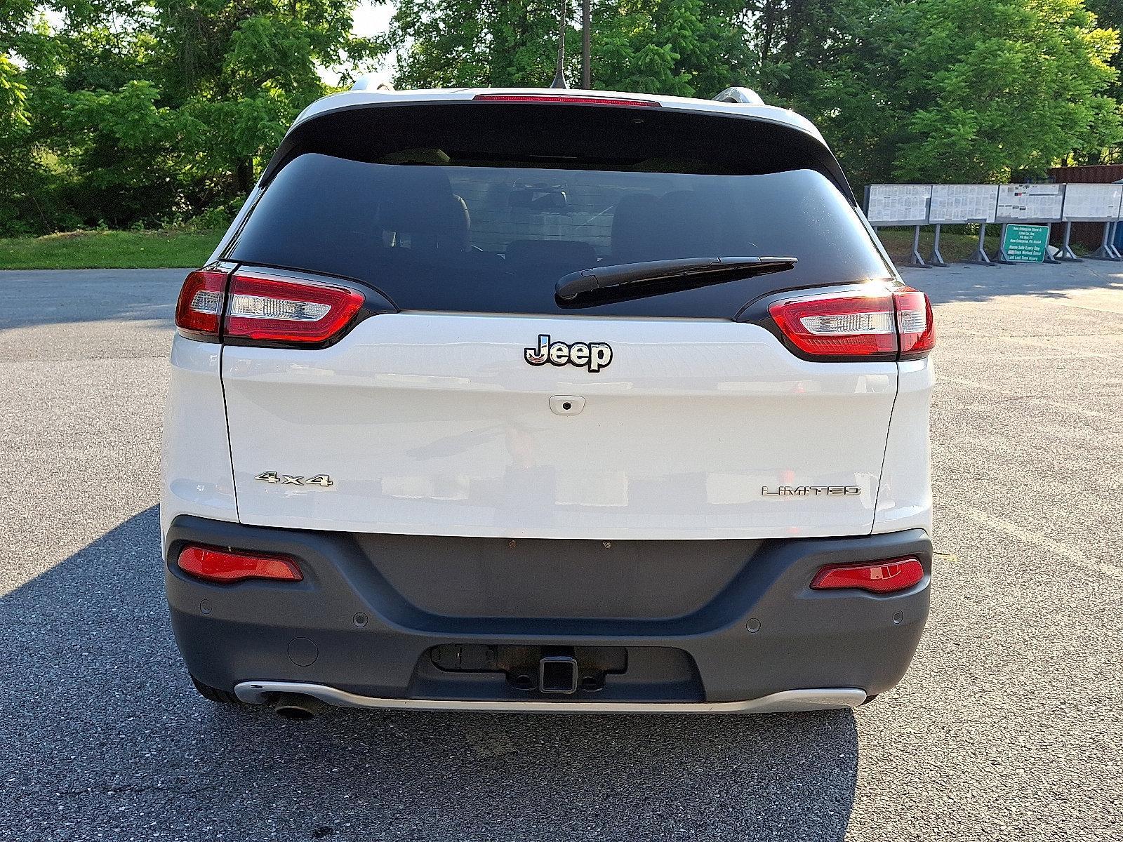 2016 Jeep Cherokee Vehicle Photo in Harrisburg, PA 17111