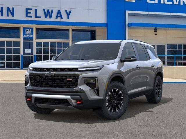 2025 Chevrolet Traverse Vehicle Photo in ENGLEWOOD, CO 80113-6708