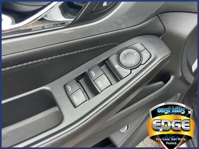 2022 Chevrolet Traverse Vehicle Photo in Roslyn, NY 11576