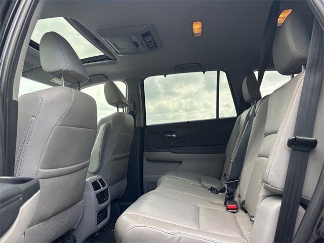 2017 Honda Pilot Vehicle Photo in Willow Grove, PA 19090