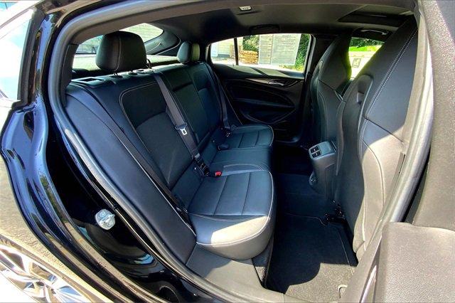 2020 Buick Regal Sportback Vehicle Photo in KANSAS CITY, MO 64114-4545