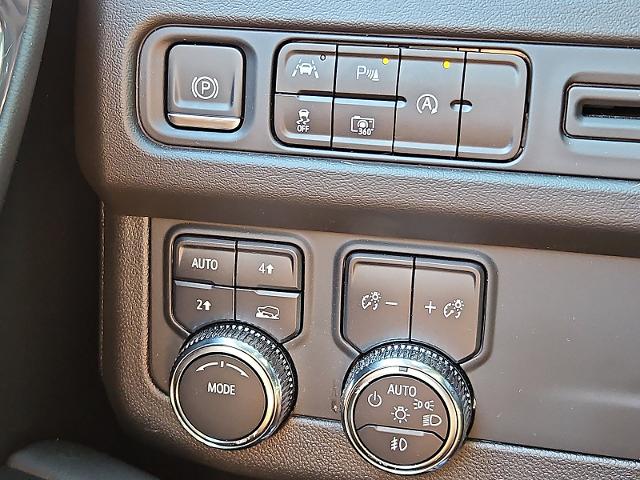 2024 GMC Yukon Vehicle Photo in TREVOSE, PA 19053-4984