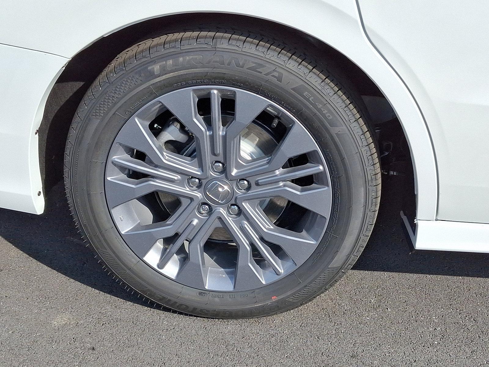 2025 Honda Odyssey Vehicle Photo in Harrisburg, PA 17111
