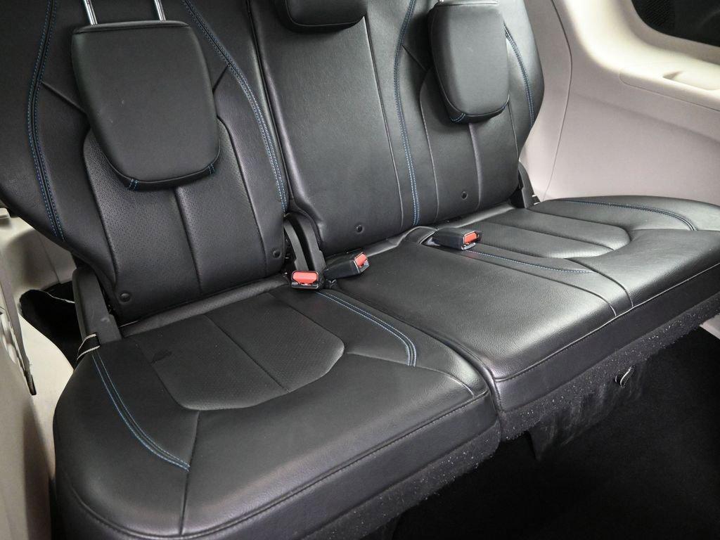 2021 Chrysler Pacifica Vehicle Photo in Marion, IA 52302