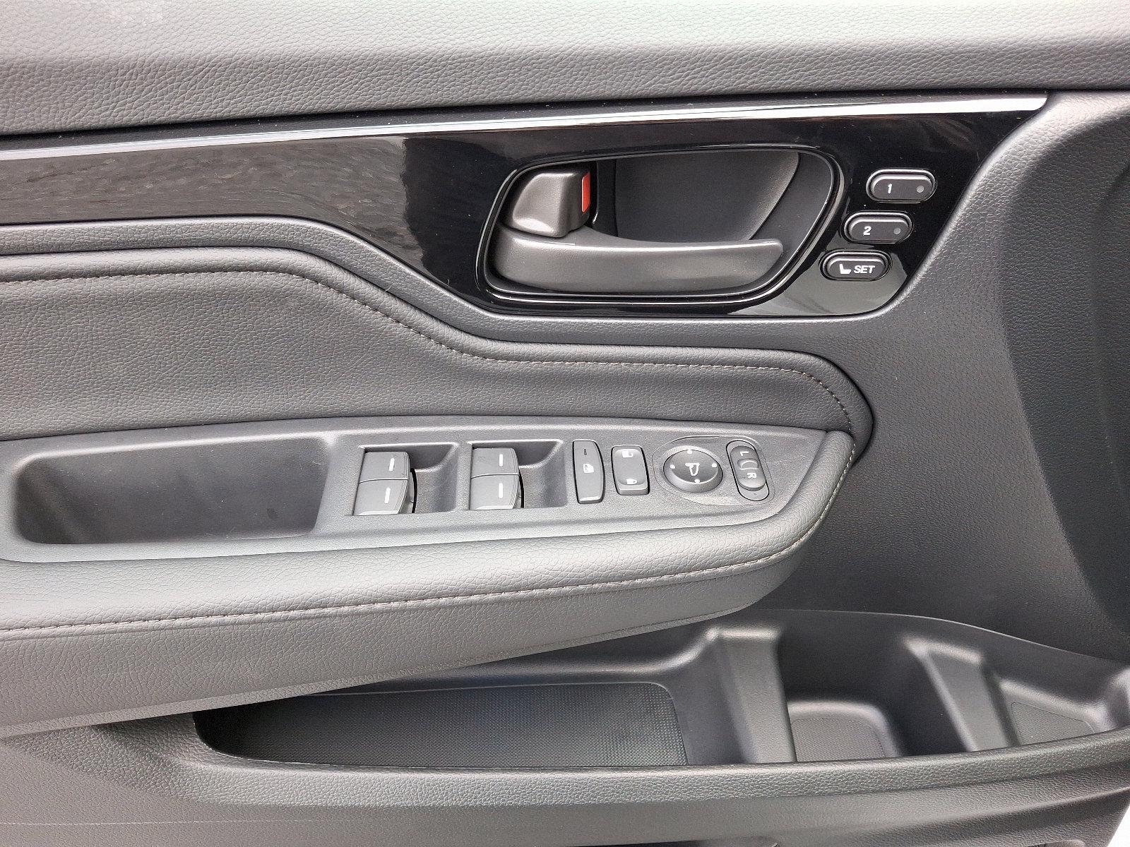 2025 Honda Odyssey Vehicle Photo in Harrisburg, PA 17111