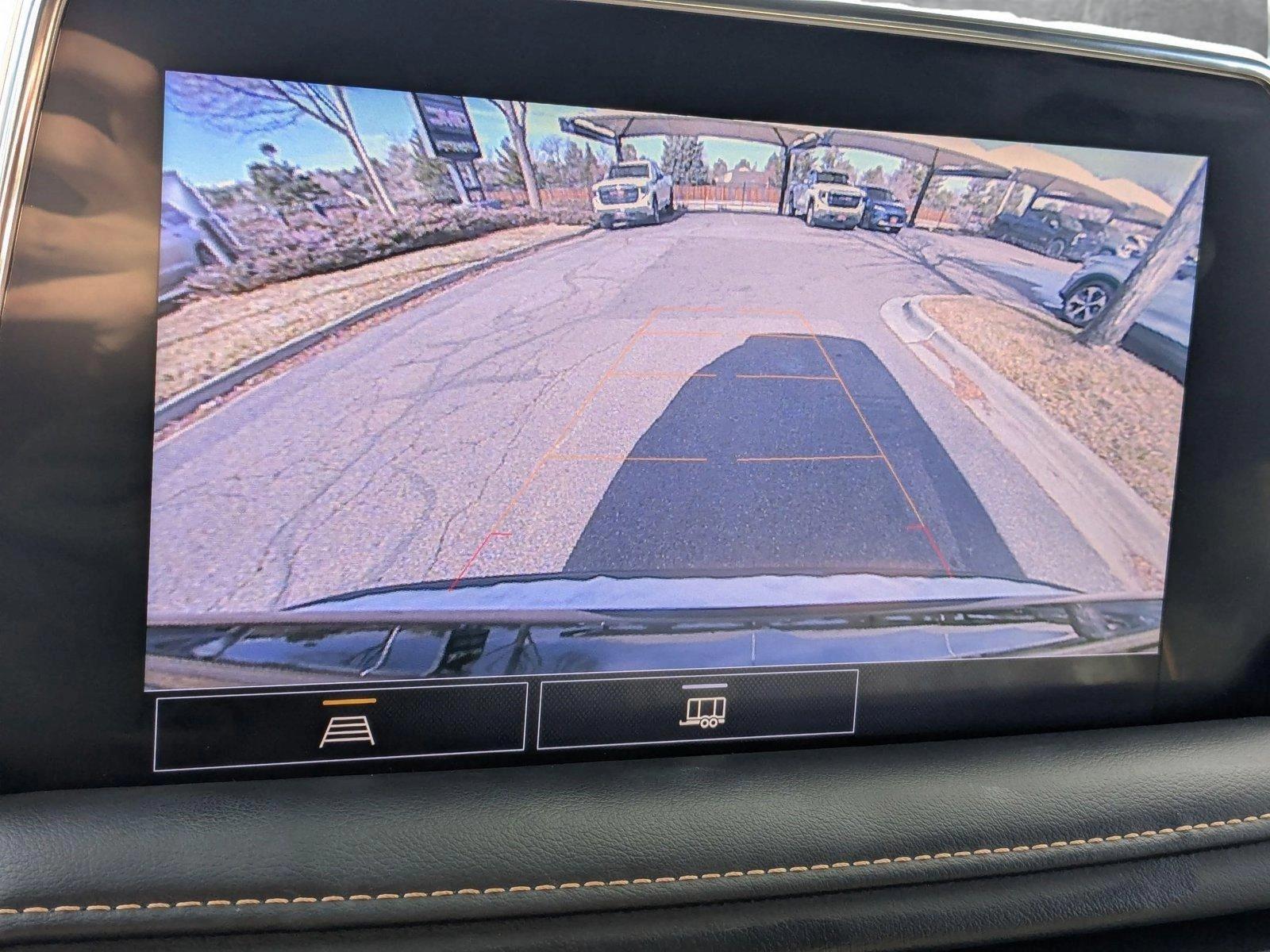 2021 GMC Yukon XL Vehicle Photo in LONE TREE, CO 80124-2750