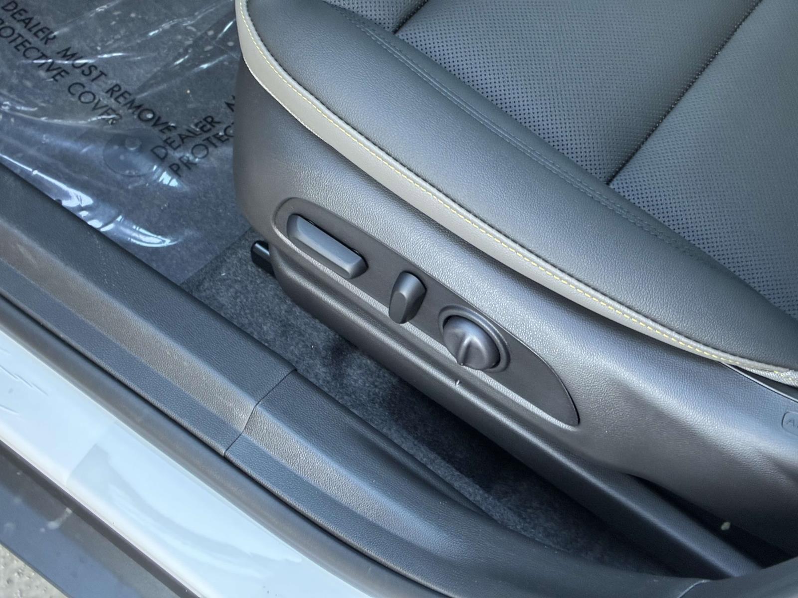 2025 Chevrolet Trax Vehicle Photo in LOS ANGELES, CA 90007-3794