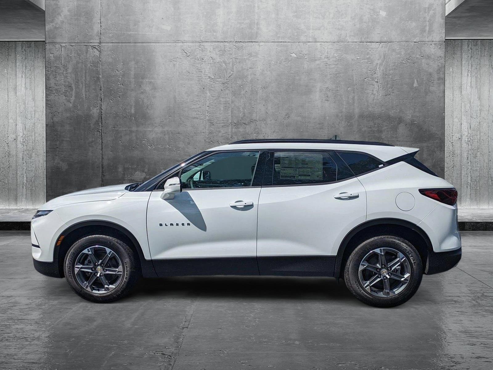 2025 Chevrolet Blazer Vehicle Photo in GREENACRES, FL 33463-3207