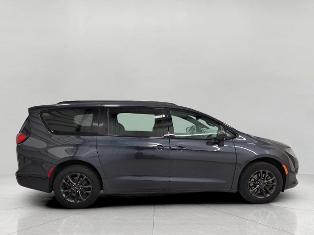 2020 Chrysler Pacifica Vehicle Photo in Oshkosh, WI 54904