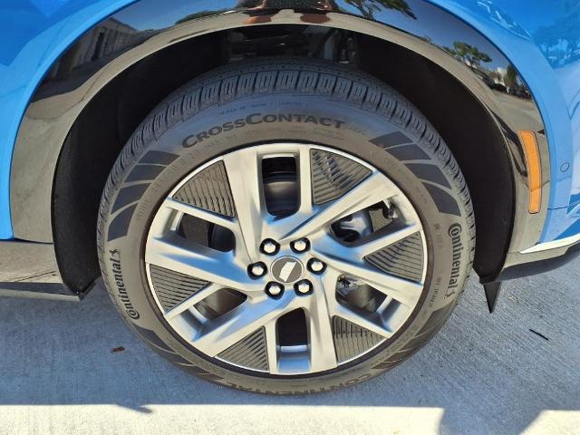 2025 Cadillac OPTIQ Vehicle Photo in Tampa, FL 33612