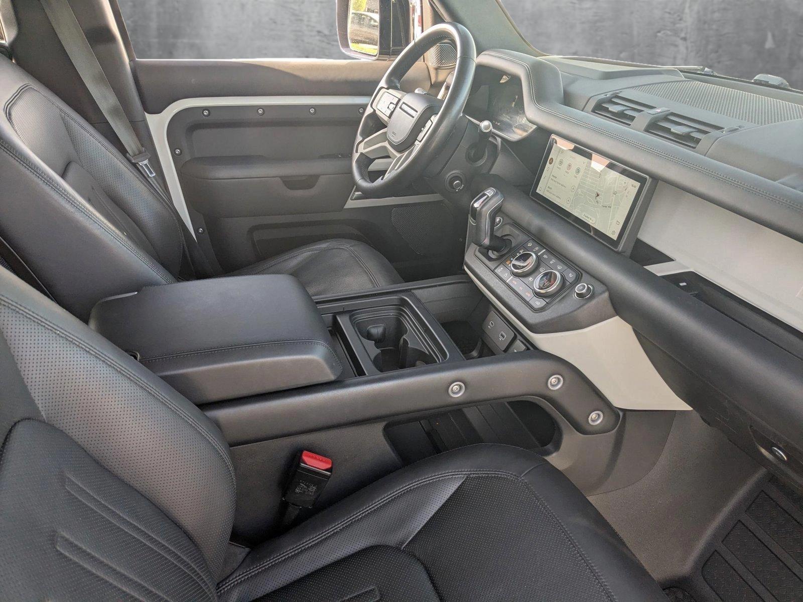 2020 Land Rover Defender Vehicle Photo in Cockeysville, MD 21030