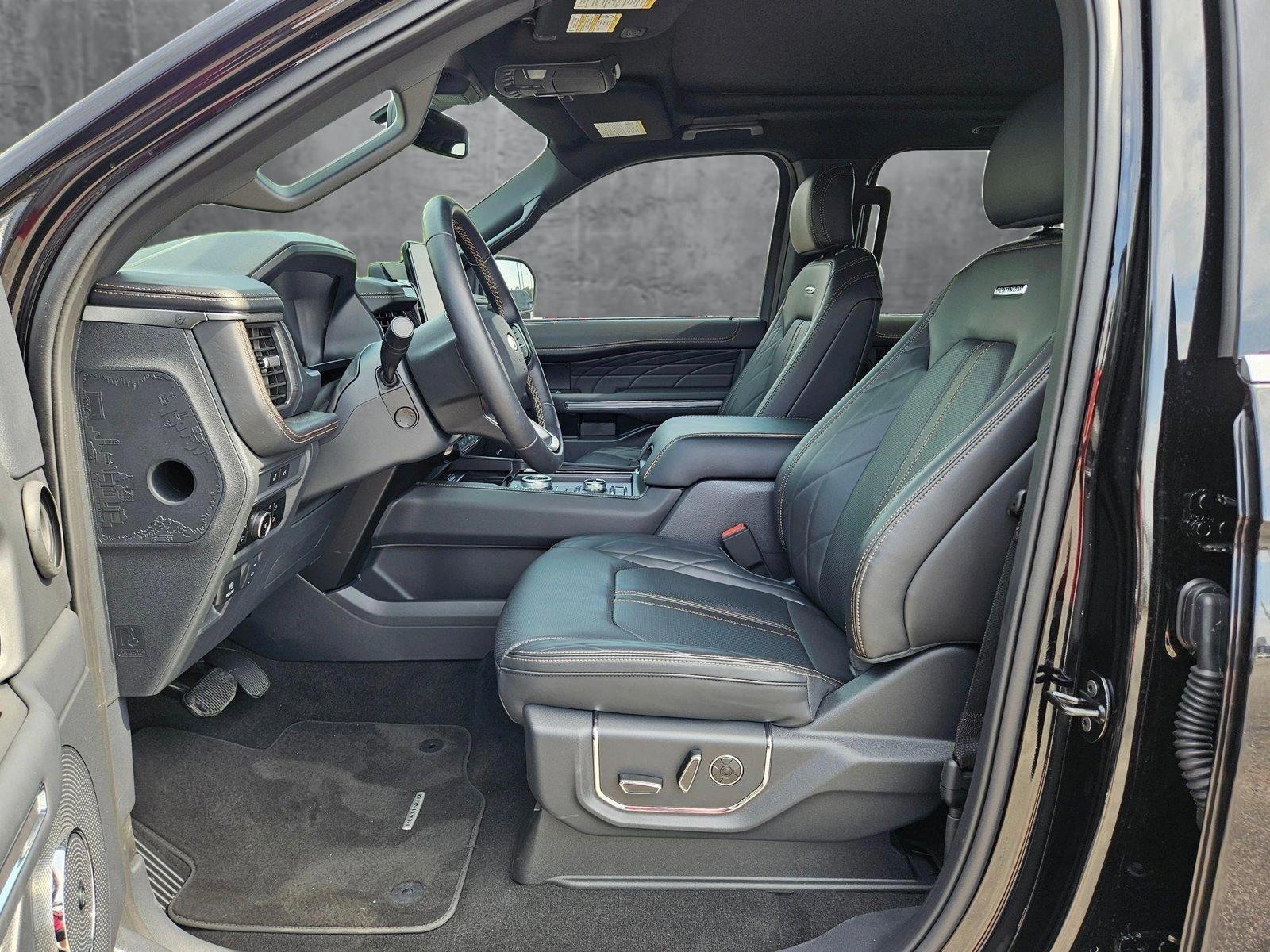 2024 Ford Expedition Vehicle Photo in AUSTIN, TX 78759-4154
