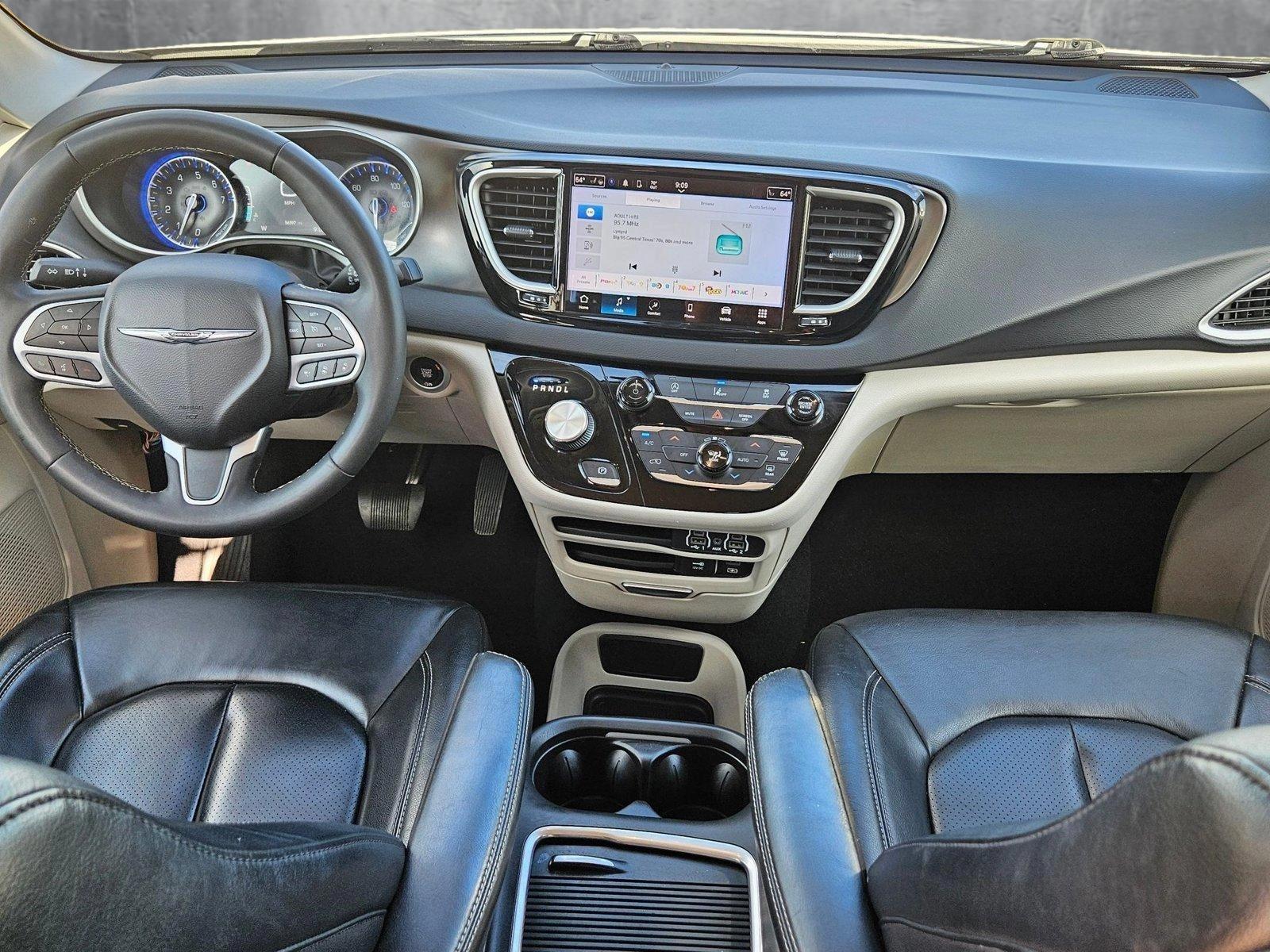 2022 Chrysler Pacifica Vehicle Photo in WACO, TX 76710-2592
