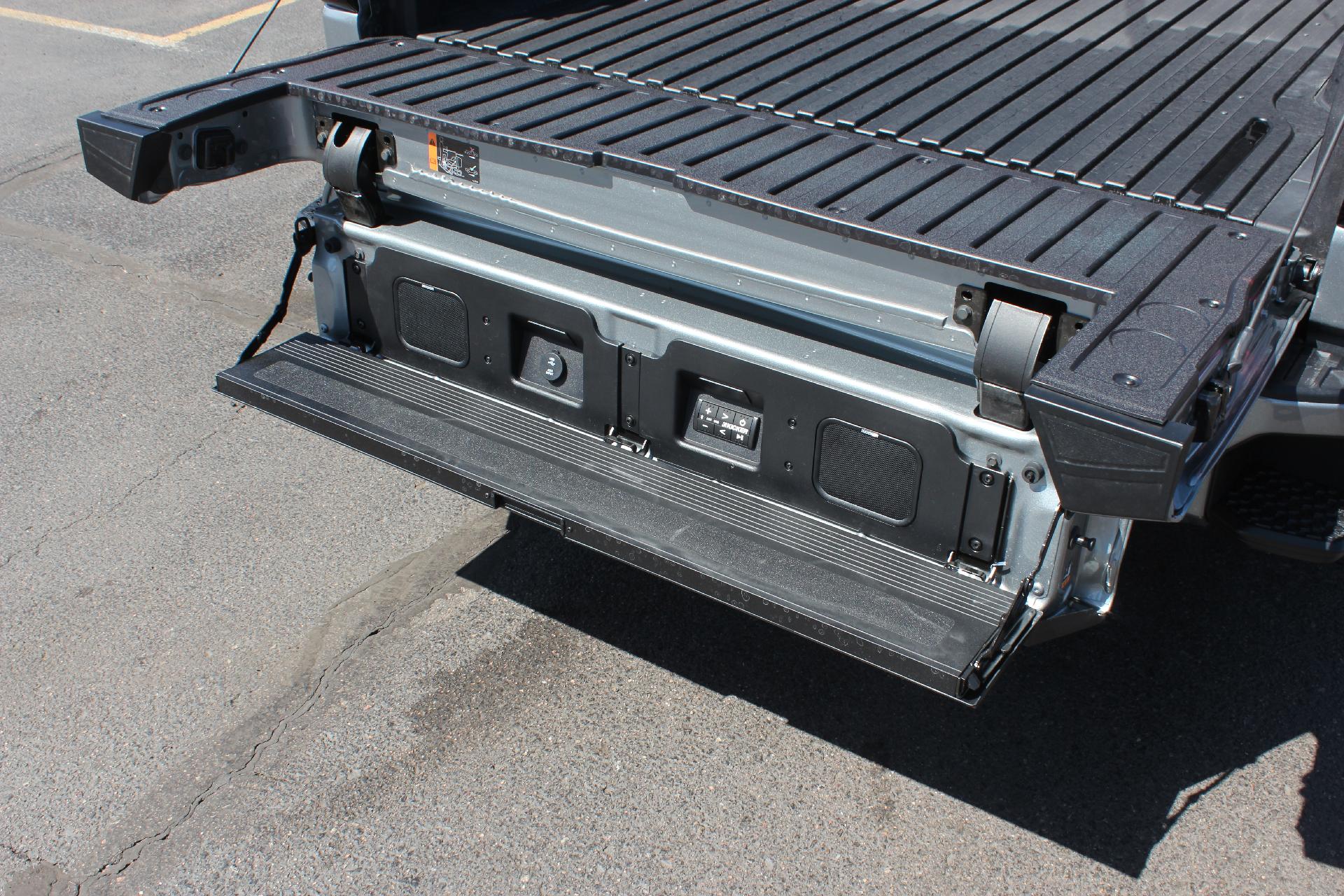 2025 GMC Sierra 1500 Vehicle Photo in AURORA, CO 80012-4011