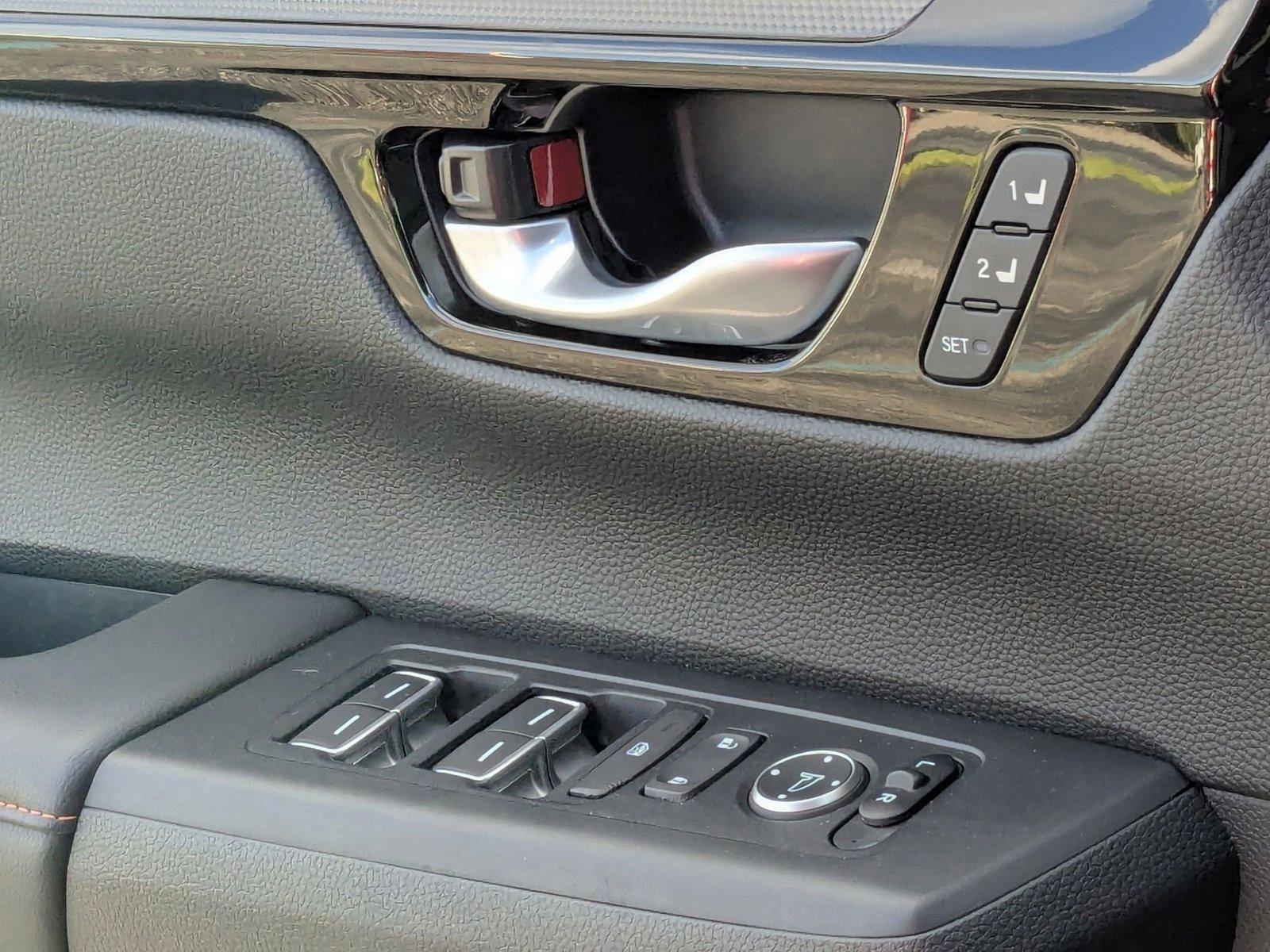 2023 Honda CR-V Hybrid Vehicle Photo in Miami, FL 33015