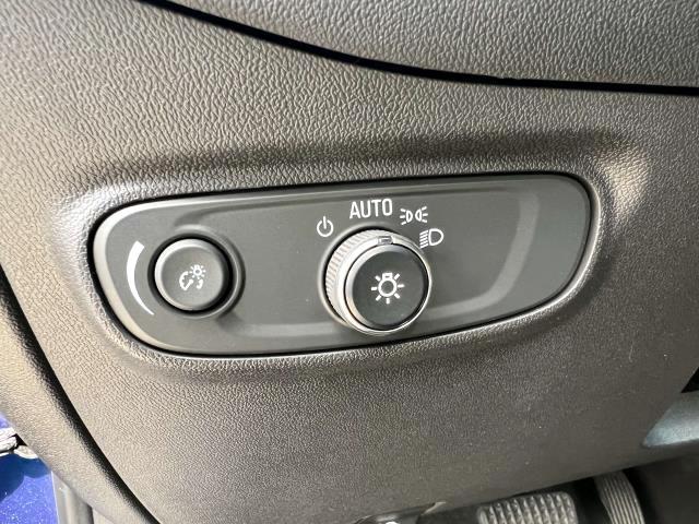 2022 Chevrolet Equinox Vehicle Photo in Roslyn, NY 11576