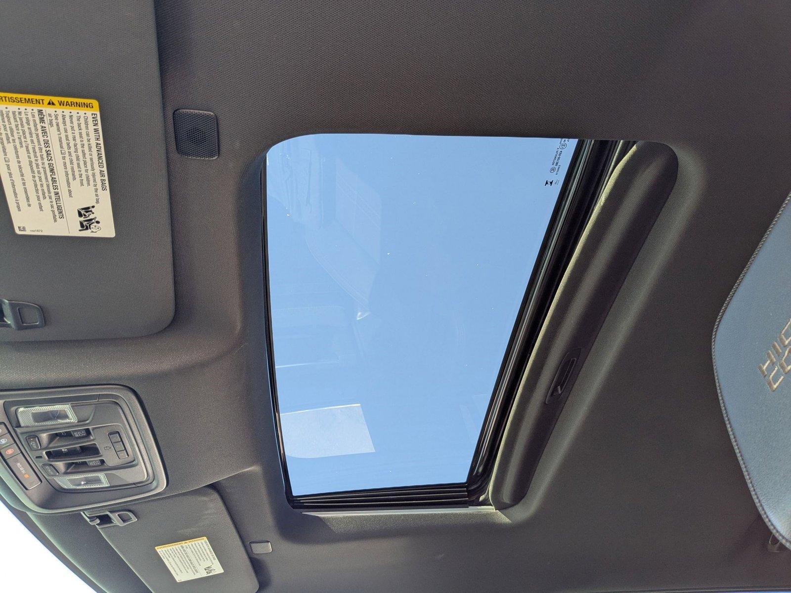2024 Chevrolet Silverado 2500 HD Vehicle Photo in VALENCIA, CA 91355-1705