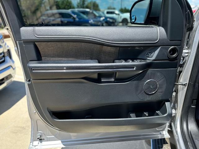 2021 Ford Expedition Vehicle Photo in Grapevine, TX 76051