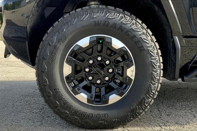 2025 GMC HUMMER EV Pickup Vehicle Photo in KANSAS CITY, MO 64114-4545