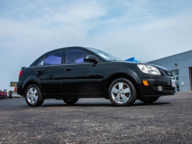 2009 Kia Rio Vehicle Photo in MADISON, IN 47250-1611