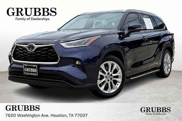 2022 Toyota Highlander Vehicle Photo in Houston, TX 77007