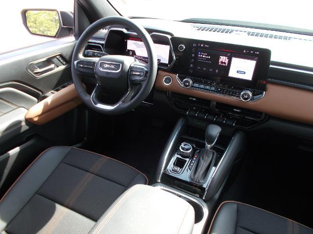 2025 GMC Canyon Vehicle Photo in LOWELL, MA 01852-4336