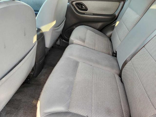 2005 Ford Escape Vehicle Photo in DENTON, TX 76210-9321
