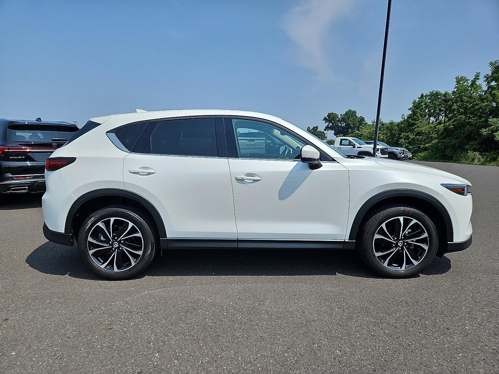 2022 Mazda CX-5 Vehicle Photo in Trevose, PA 19053