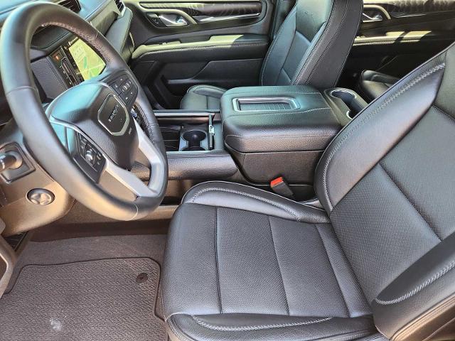 2024 GMC Yukon XL Vehicle Photo in DENTON, TX 76210-9321