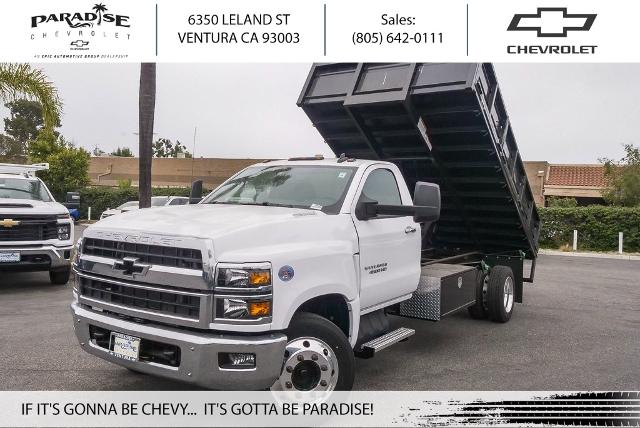 2023 Chevrolet Silverado Chassis Cab Vehicle Photo in VENTURA, CA 93003-8585