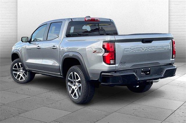 2024 Chevrolet Colorado Vehicle Photo in TOPEKA, KS 66609-0000