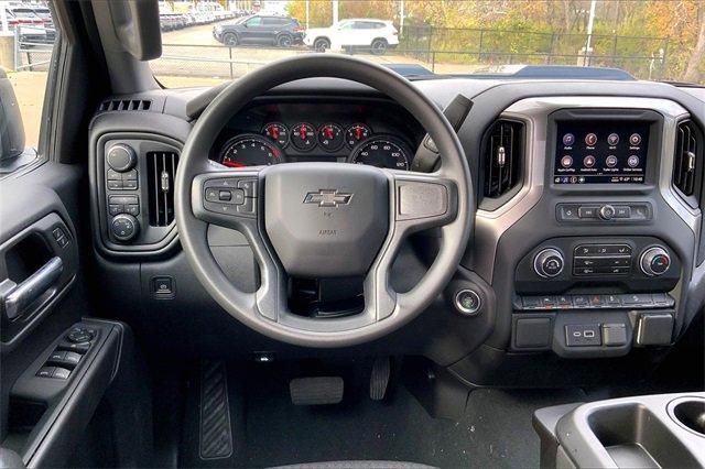 2024 Chevrolet Silverado 1500 Vehicle Photo in TOPEKA, KS 66609-0000