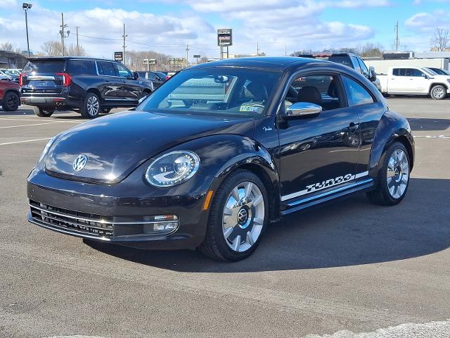 2013 Volkswagen Beetle Coupe Vehicle Photo in TREVOSE, PA 19053-4984