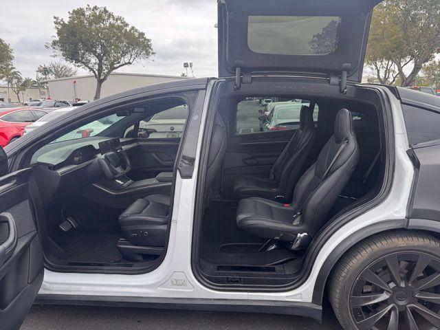 2023 Tesla Model X Vehicle Photo in DELRAY BEACH, FL 33483-3294