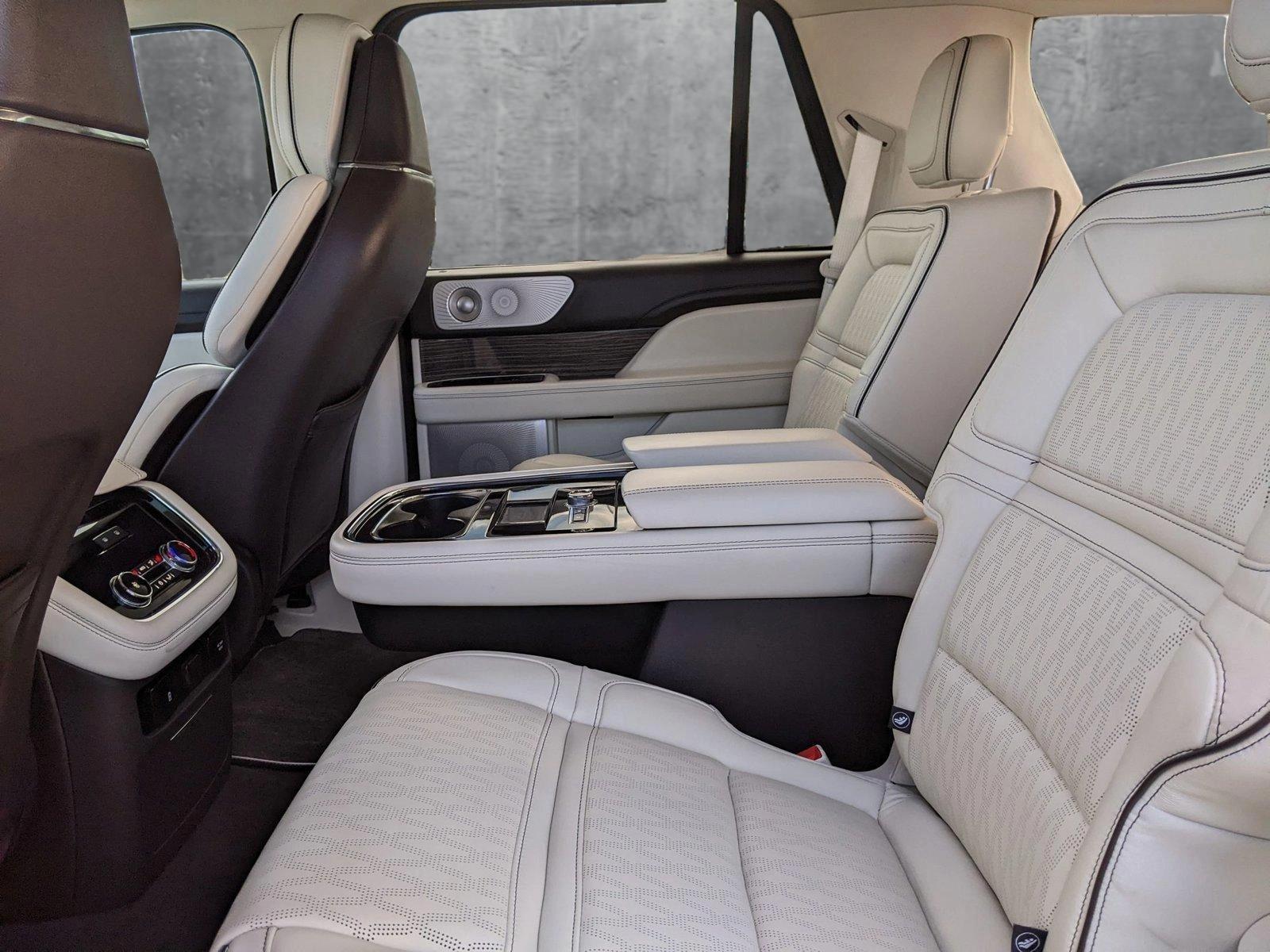 2020 Lincoln Navigator Vehicle Photo in Austin, TX 78728