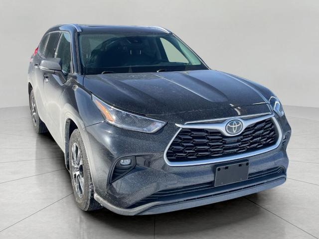 2021 Toyota Highlander Vehicle Photo in Appleton, WI 54913