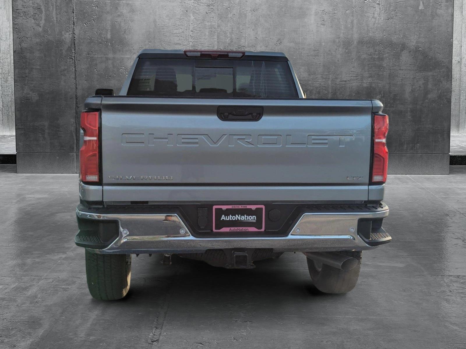 2025 Chevrolet Silverado 3500 HD Vehicle Photo in GREENACRES, FL 33463-3207