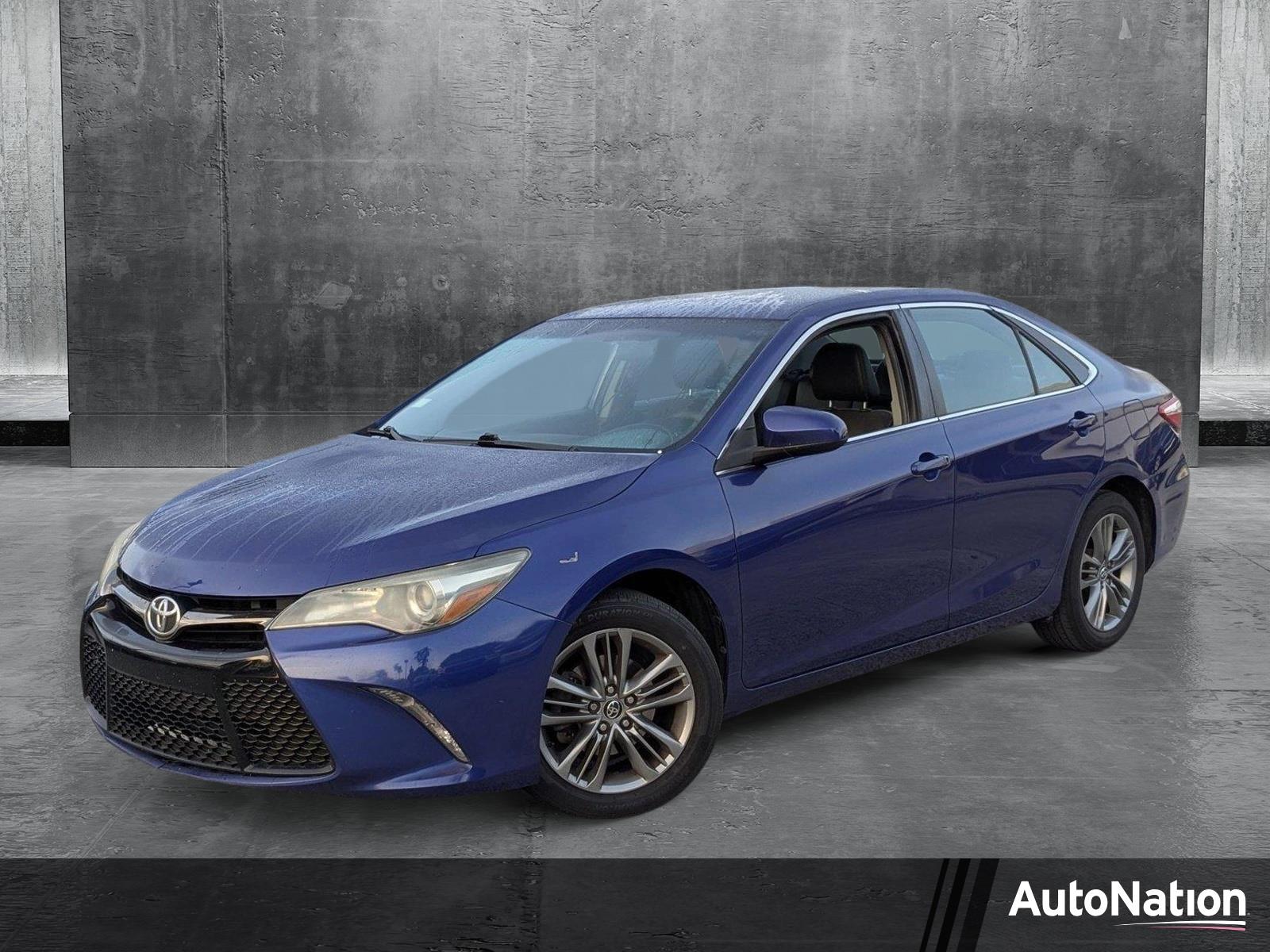 2016 Toyota Camry Vehicle Photo in PEMBROKE PINES, FL 33024-6534