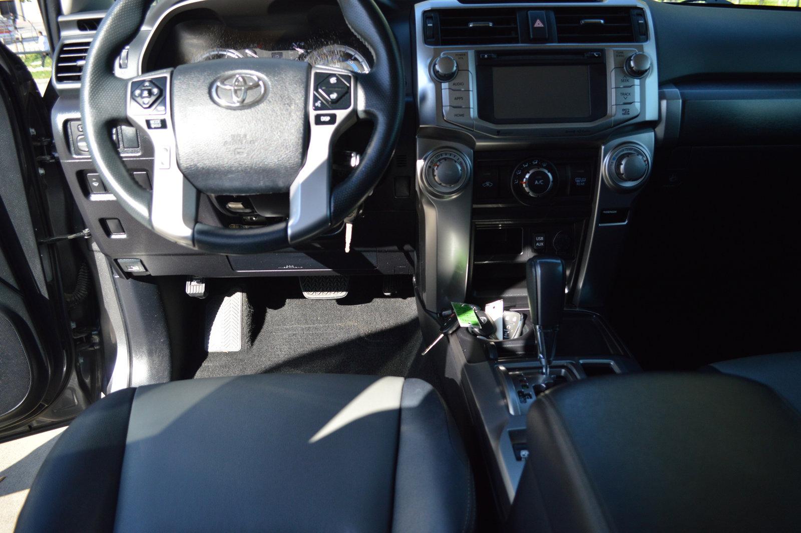 2016 Toyota 4Runner Vehicle Photo in Houston, TX 77090