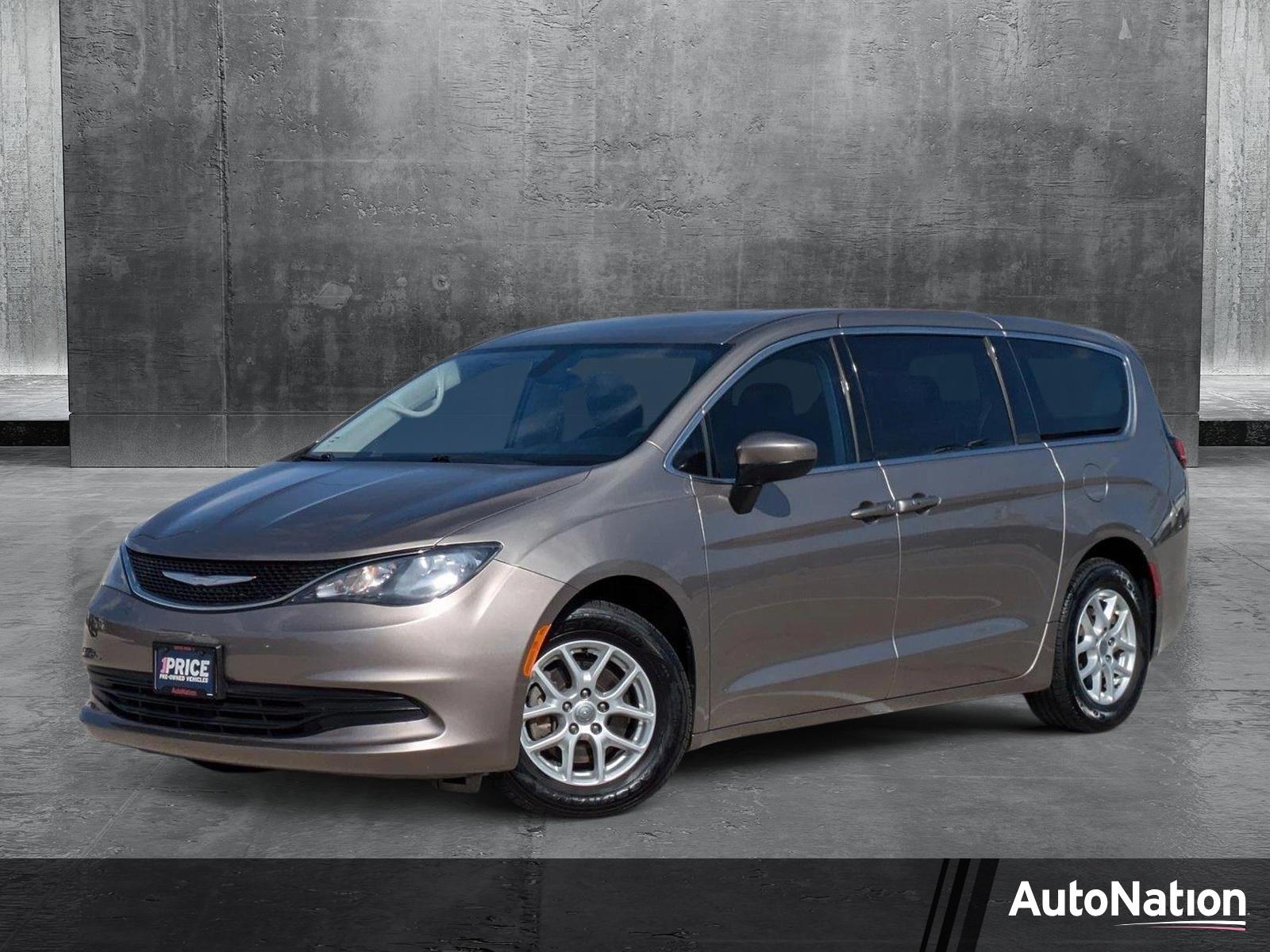 2017 Chrysler Pacifica Vehicle Photo in Corpus Christi, TX 78415