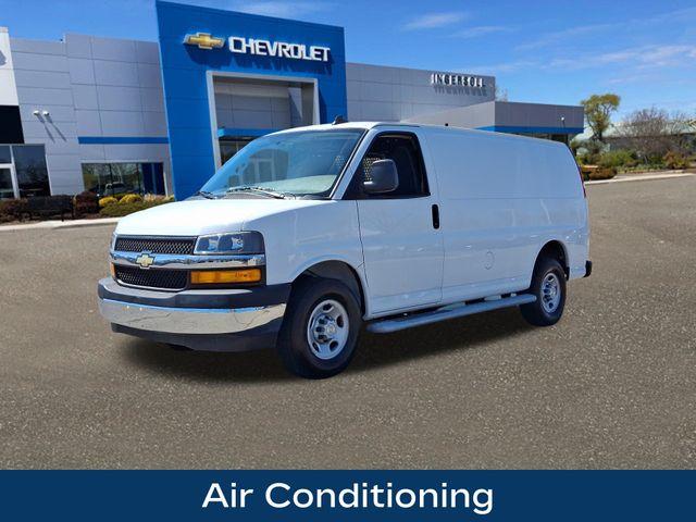 2022 Chevrolet Express Cargo 2500 Vehicle Photo in DANBURY, CT 06810-5034