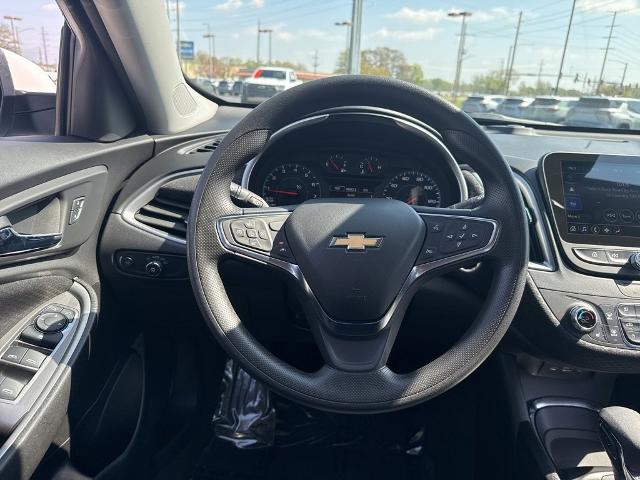 2025 Chevrolet Malibu Vehicle Photo in MANHATTAN, KS 66502-5036