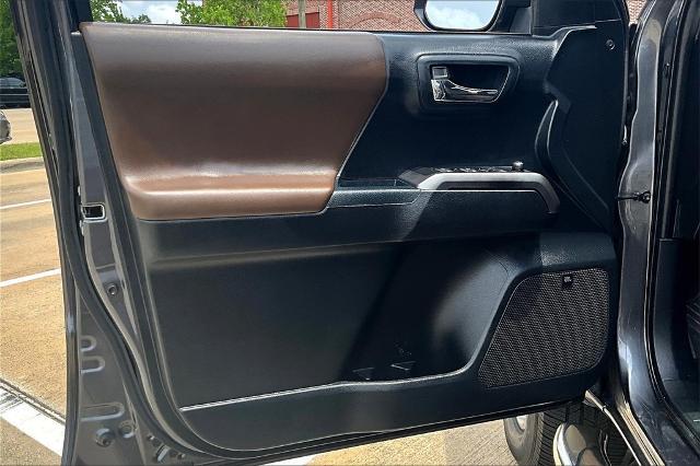 2018 Toyota Tacoma Vehicle Photo in Houston, TX 77007