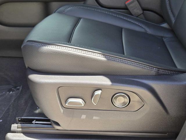 2025 GMC Yukon Vehicle Photo in DALLAS, TX 75209-3016