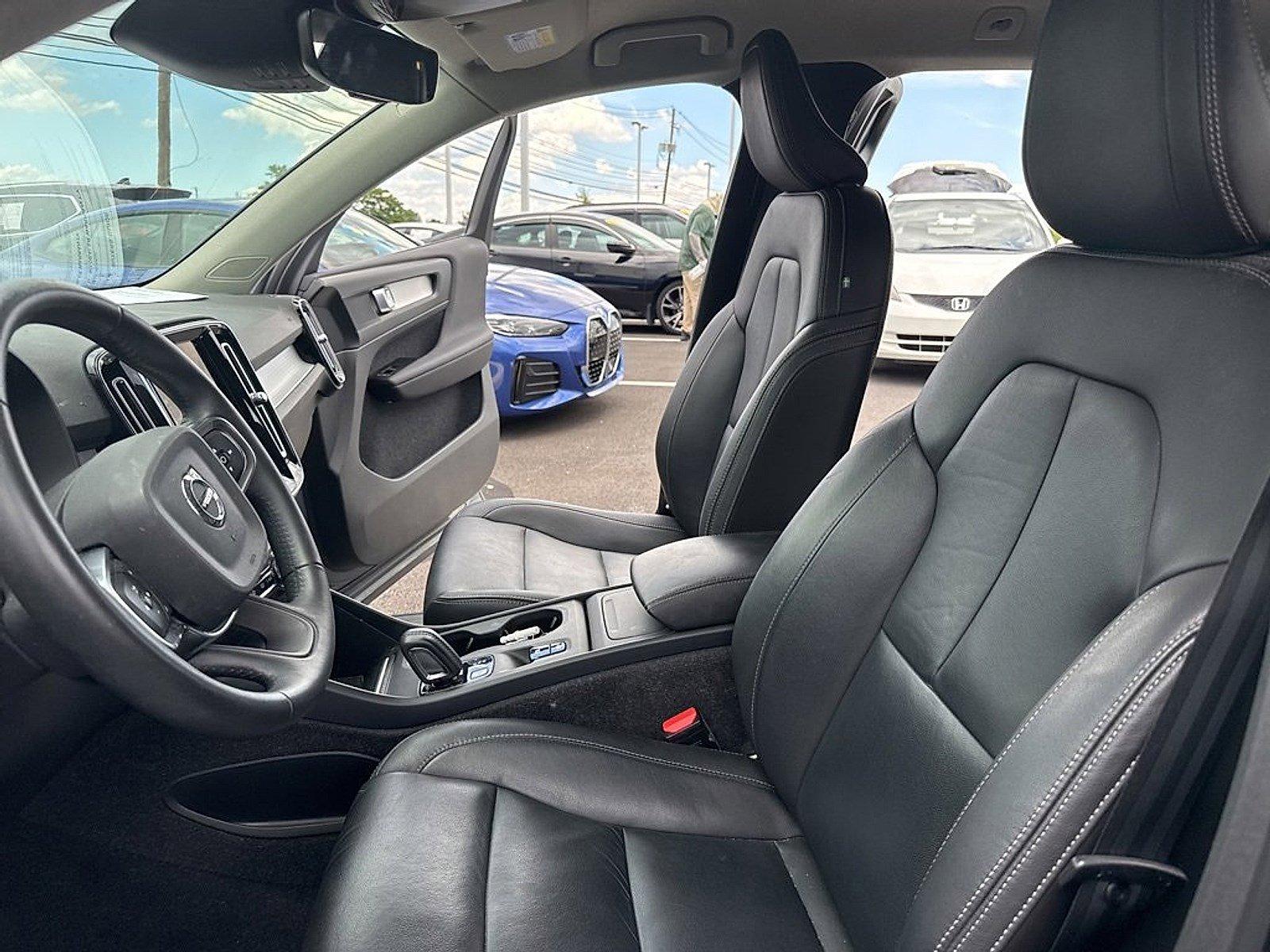 2021 Volvo XC40 Vehicle Photo in Harrisburg, PA 17111