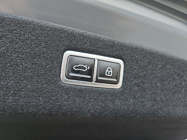 2024 Genesis G90 Vehicle Photo in TREVOSE, PA 19053-4984